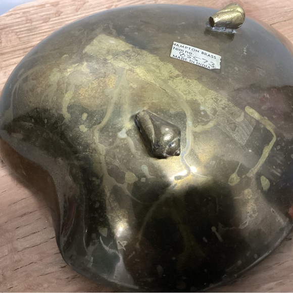 🟡 Vintage Heavy Brass Seashell Designed Ashtray - Candy Dish - Jewelry Display - Picture 10 of 16